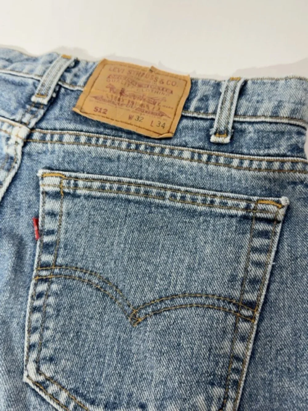 Vintage Levi’s 512 Jeans 32x34 Made in USA Medium Wash Straight Leg 100% Cotton
